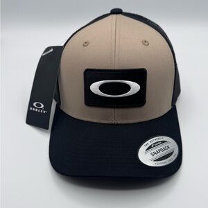 Oakley Tan and Black Logo Cap